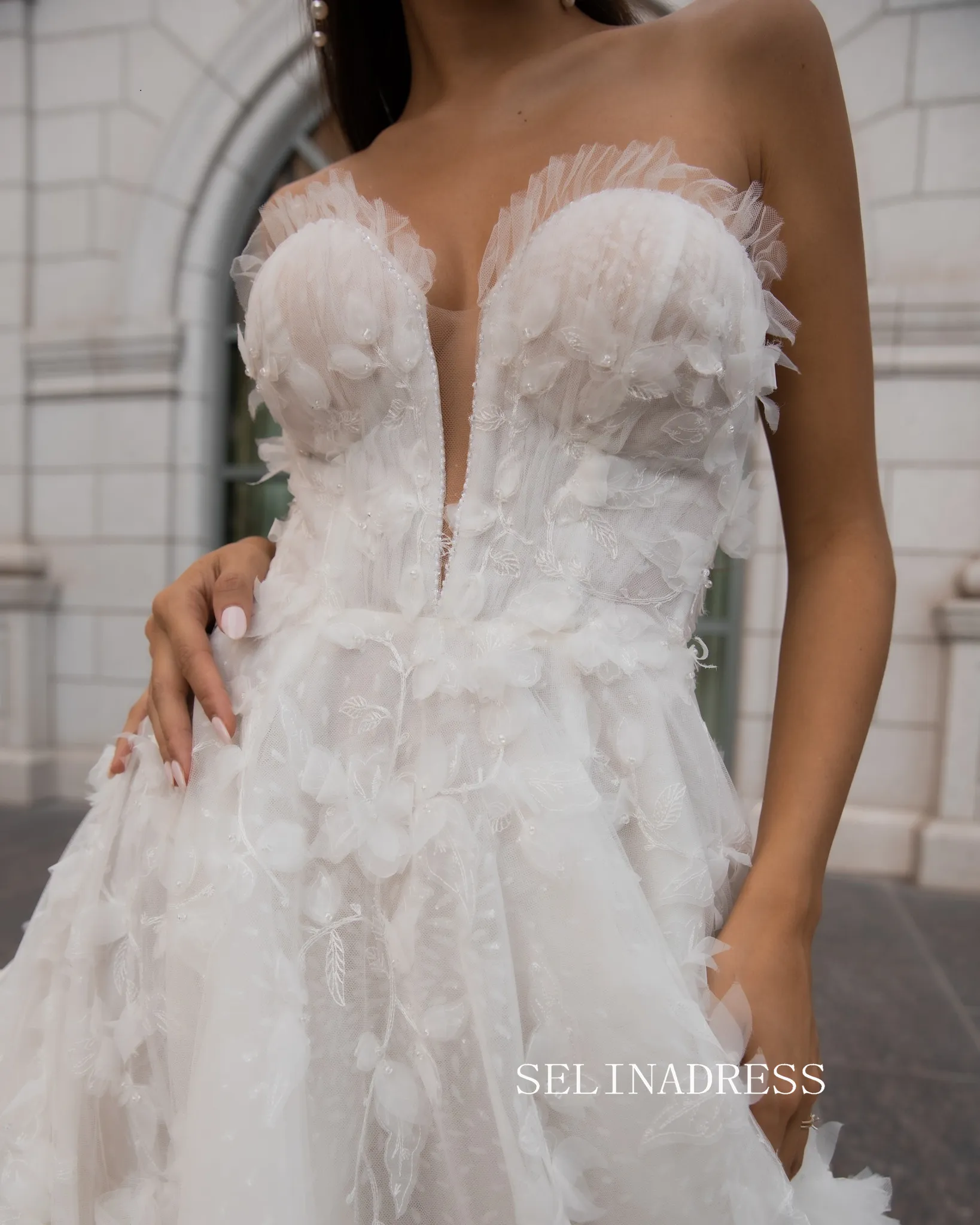 A-line Sweetheart Applique Wedding Dresses Rustic Wedding Gowns kop135