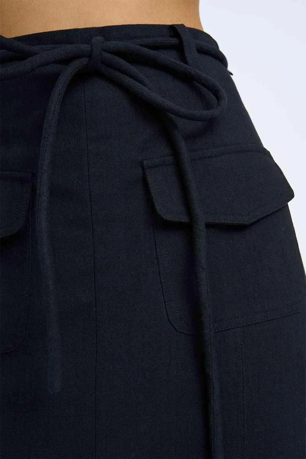 Womens Asami High-Waisted Pocket Pencil Skirt – Sleek, Stylish & Versatile