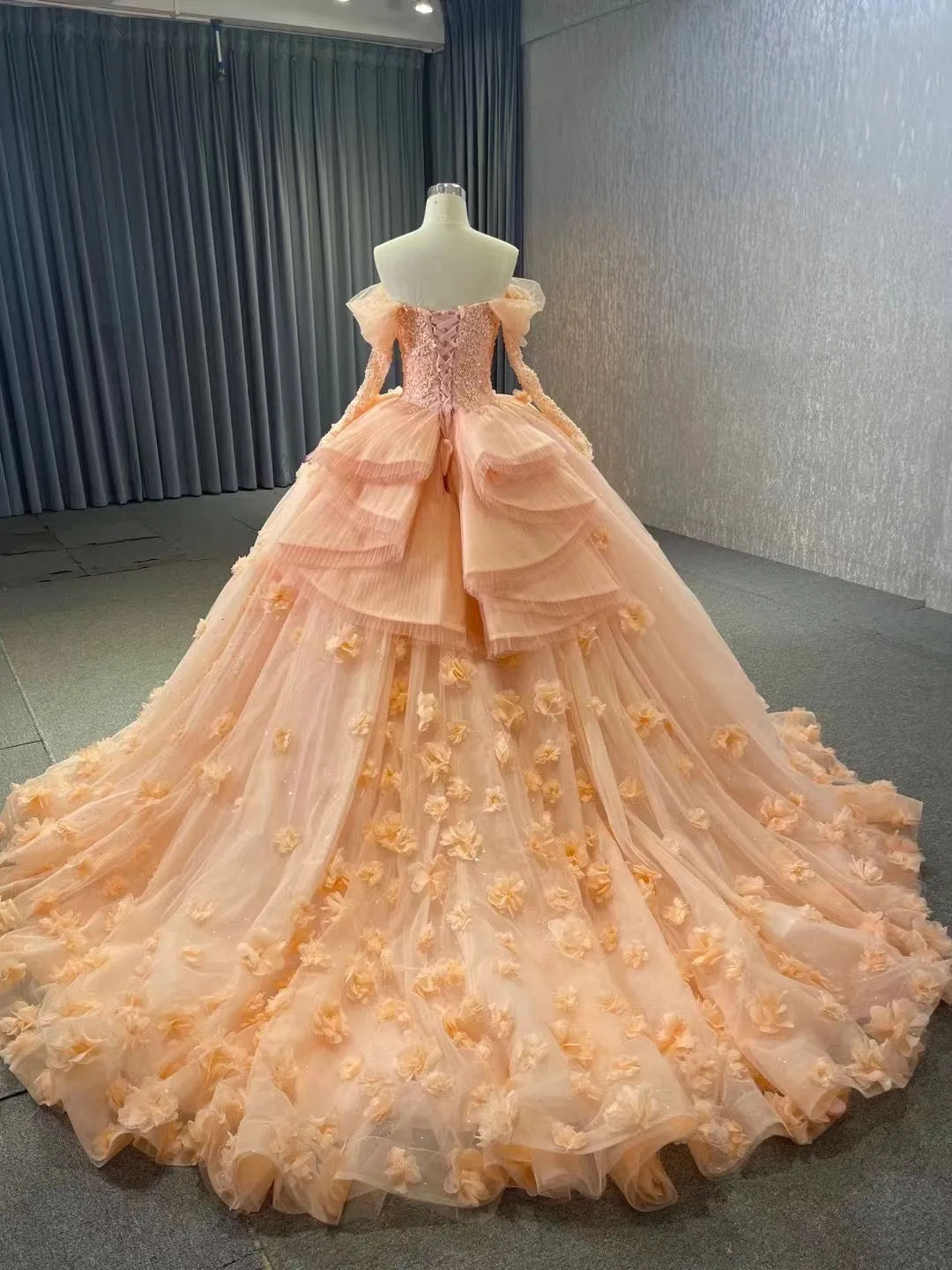 Beautiful Flower Ball Gowns Off-the-shoulder Sweet 16 Ball Gown Quinceanera Dress 231096