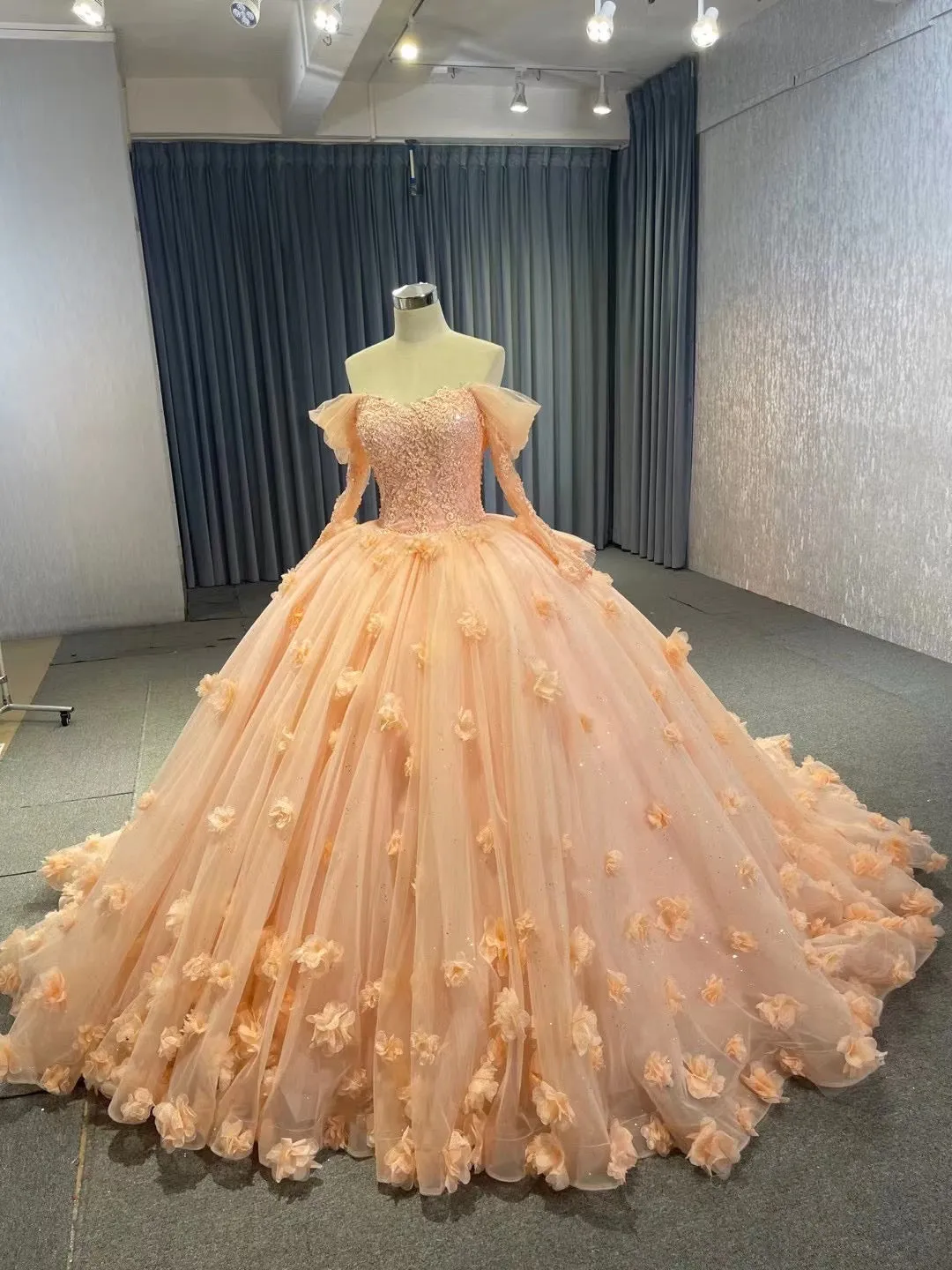 Beautiful Flower Ball Gowns Off-the-shoulder Sweet 16 Ball Gown Quinceanera Dress 231096