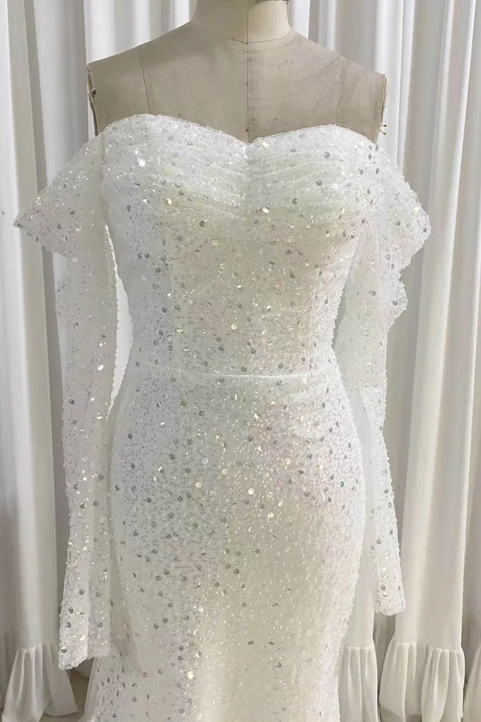 Ivory Mermaid Sequined Prom Dress with Long Sleeves Sparkly Long Party Dresses