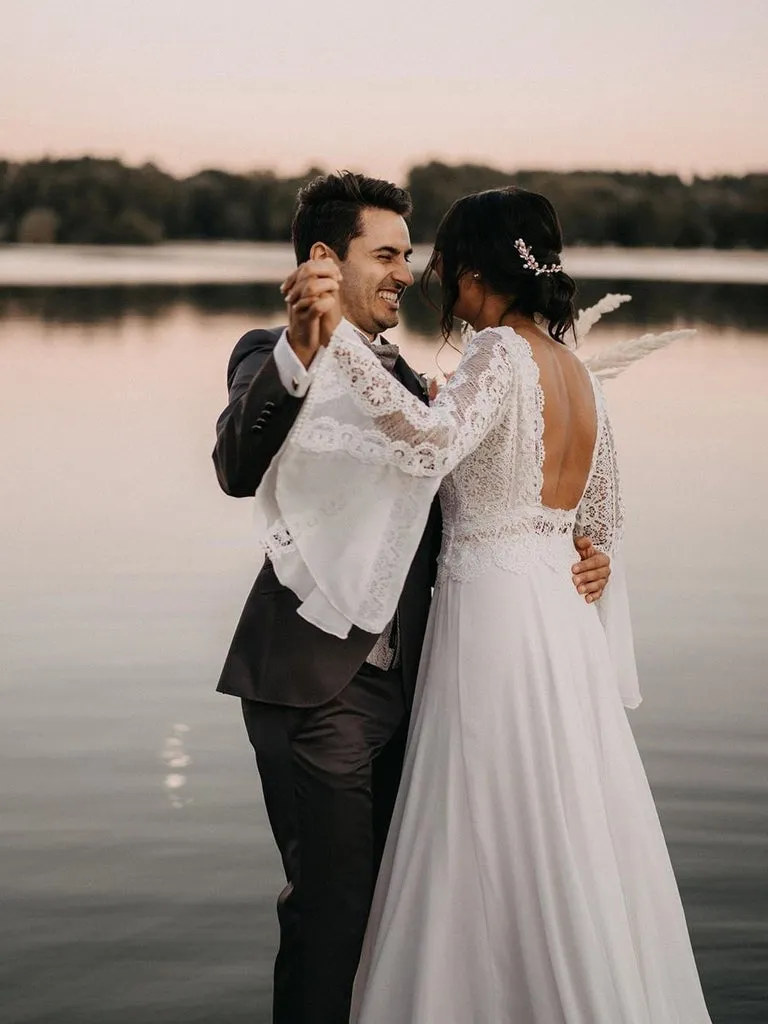 Ivory V Neck Long Sleeve Chiffon Lace Wedding Dress