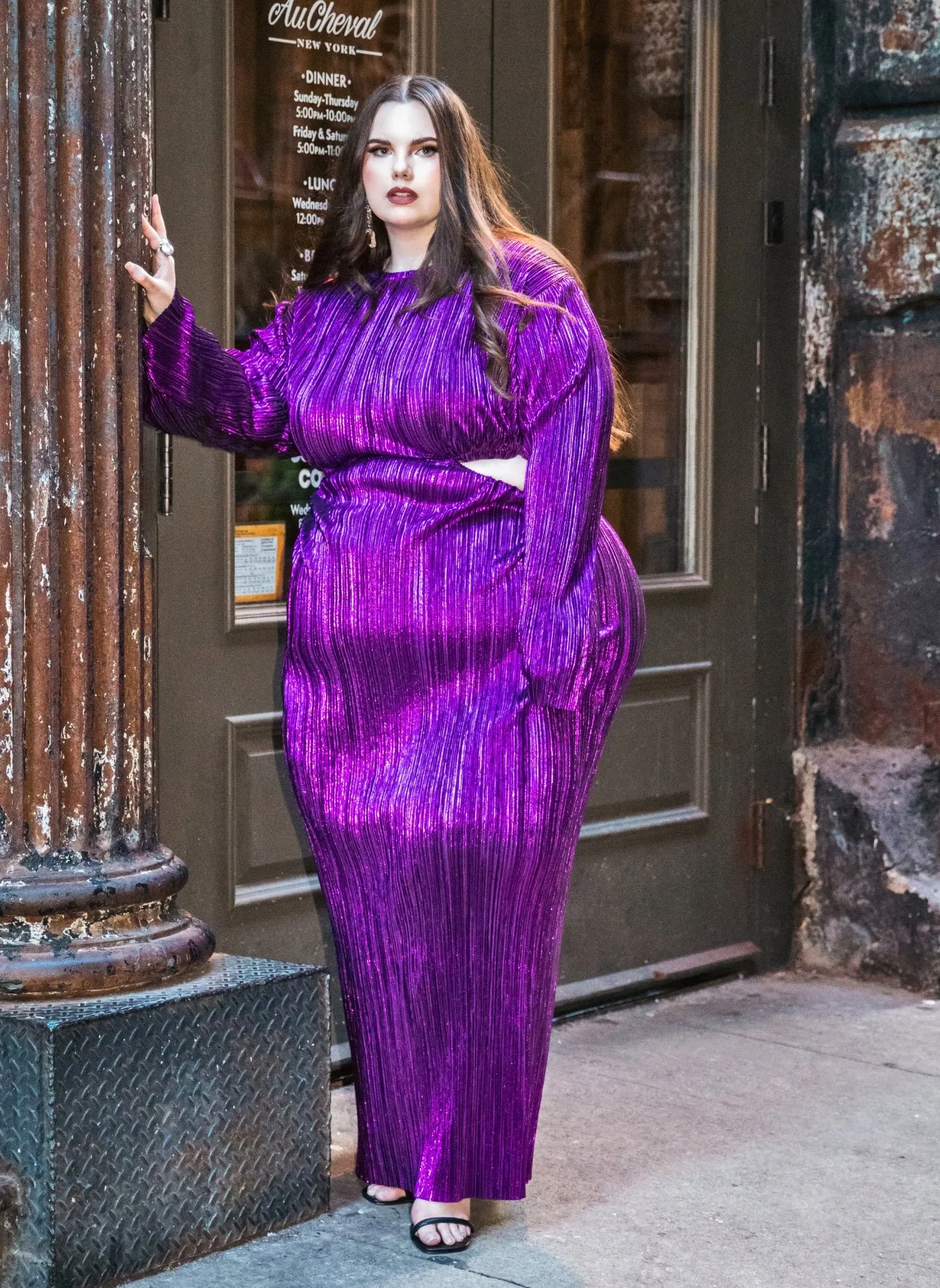 Octavia Metallic Plisse Open Back Maxi Shift Dress - Eggplant