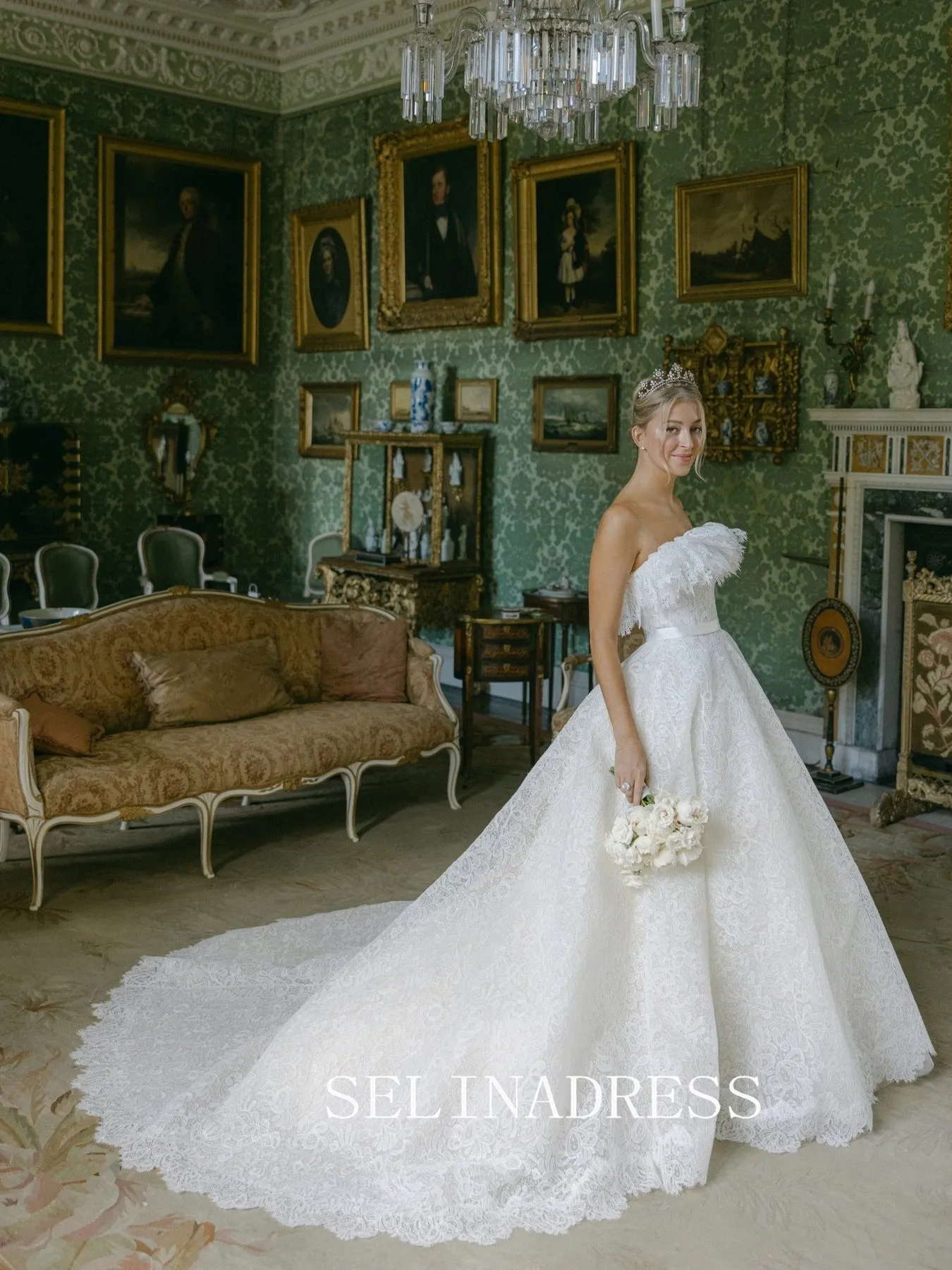 Off-the-shoulder Lace Wedding Dresses Rustic Cheap Wedding Gowns XS003