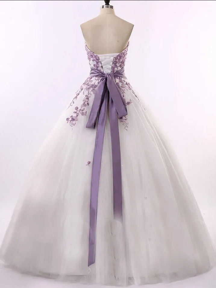 Elegant Purple Tulle Appliqué Wedding Dress with Sweetheart Neckline and Lace-Up A-Line Silhouette