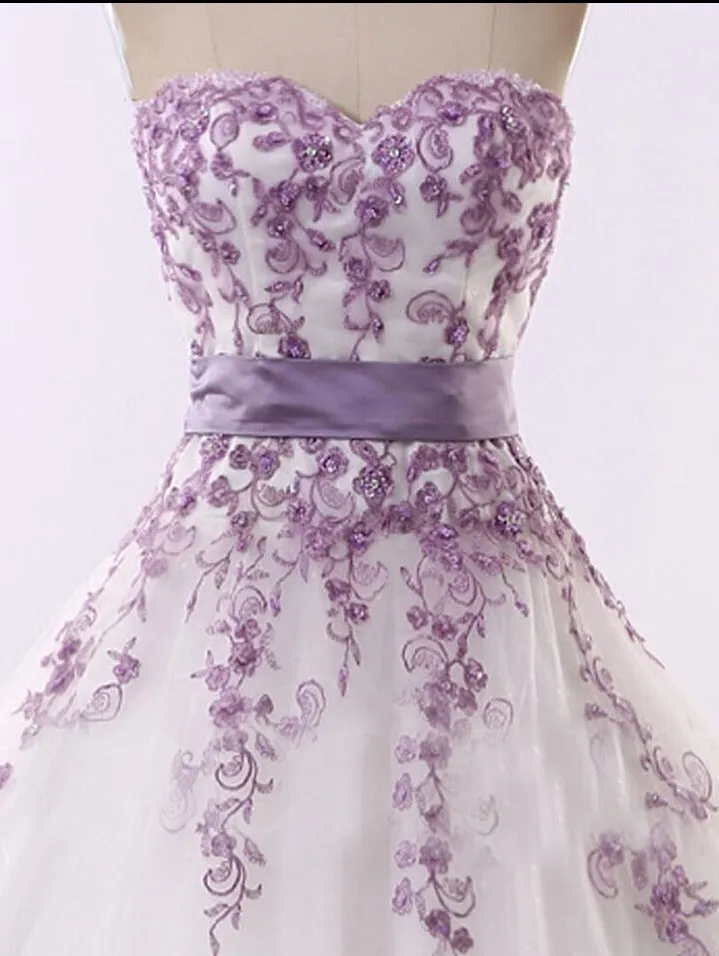 Elegant Purple Tulle Appliqué Wedding Dress with Sweetheart Neckline and Lace-Up A-Line Silhouette